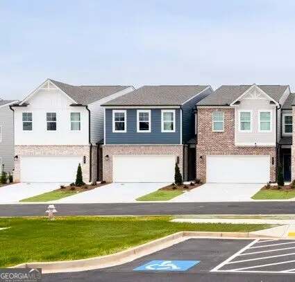 545 Raelyns Way, Loganville, GA 30052
