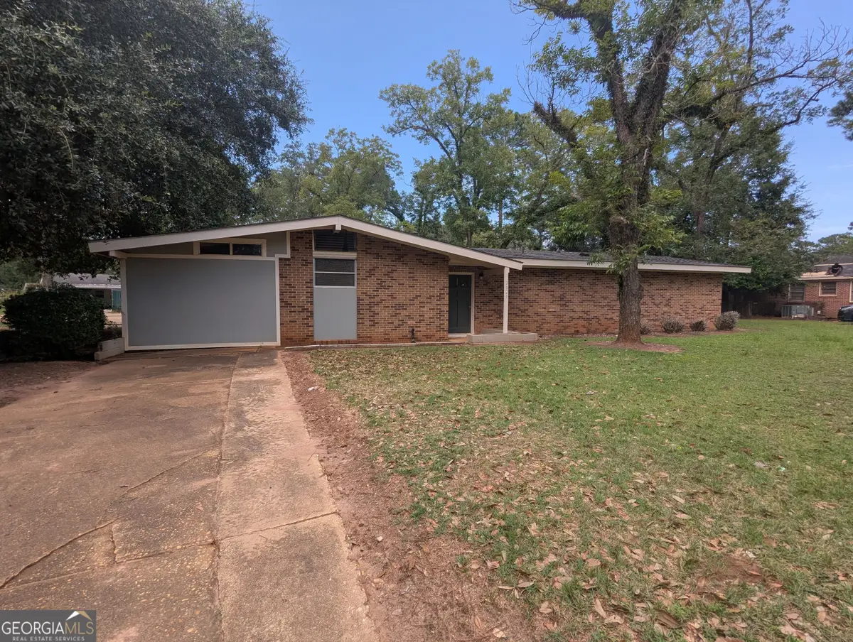 2021 Whispering Pines Road, Albany, GA 31707 - #1