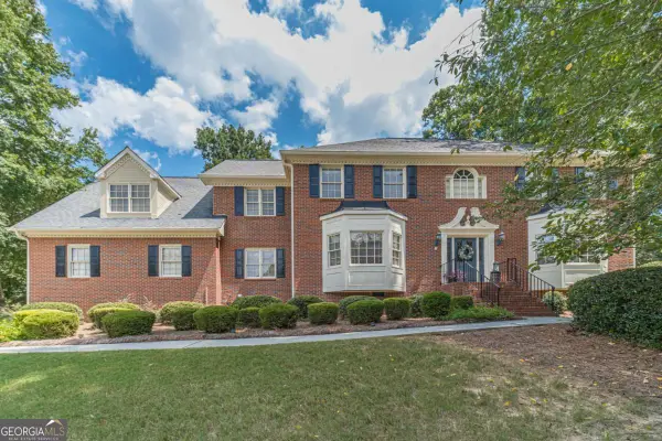 1590 Hickory Lake Drive, Snellville, GA 30078