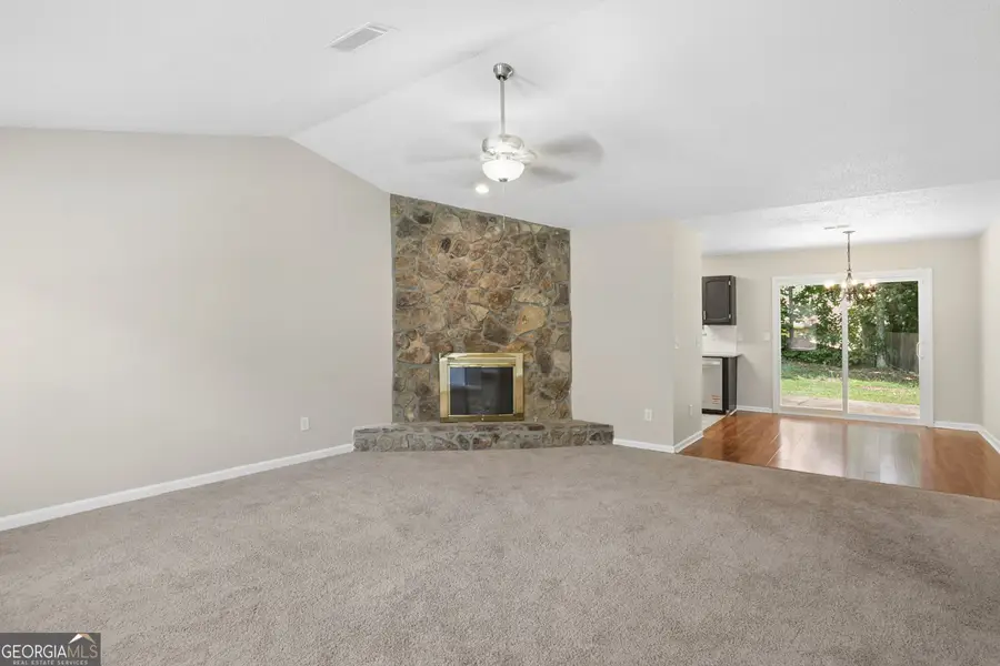 1050 Chapman Circle, Stone Mountain, GA 30088 - #3