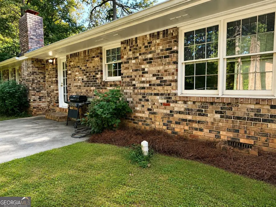 886 Oakhill Court, Stone Mountain, GA 30078 - #2