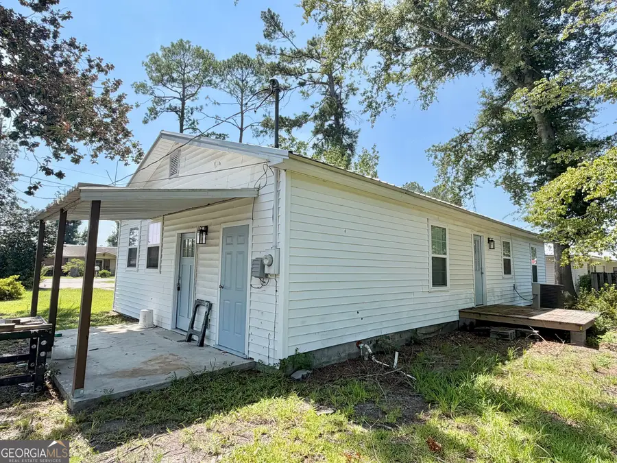 10 Grove Street, Hazlehurst, GA 31539 - #2