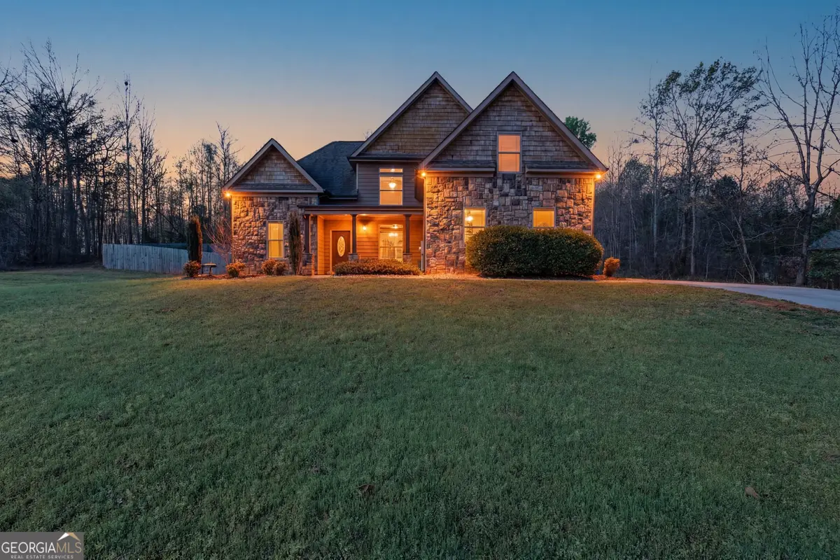 130 Maple Drive, Commerce, GA 30529 - #1