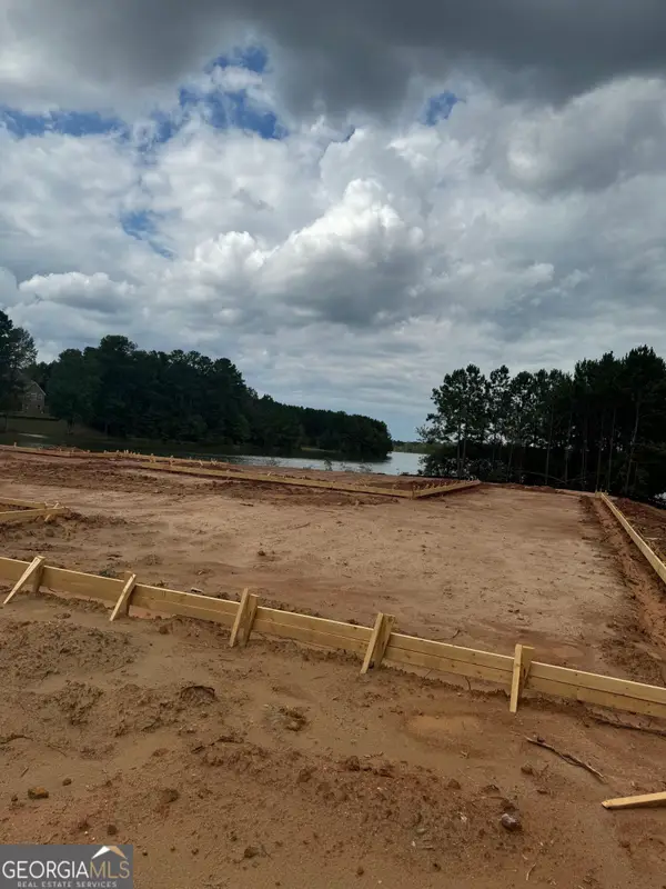1720 Signature Court, Hampton, GA 30228