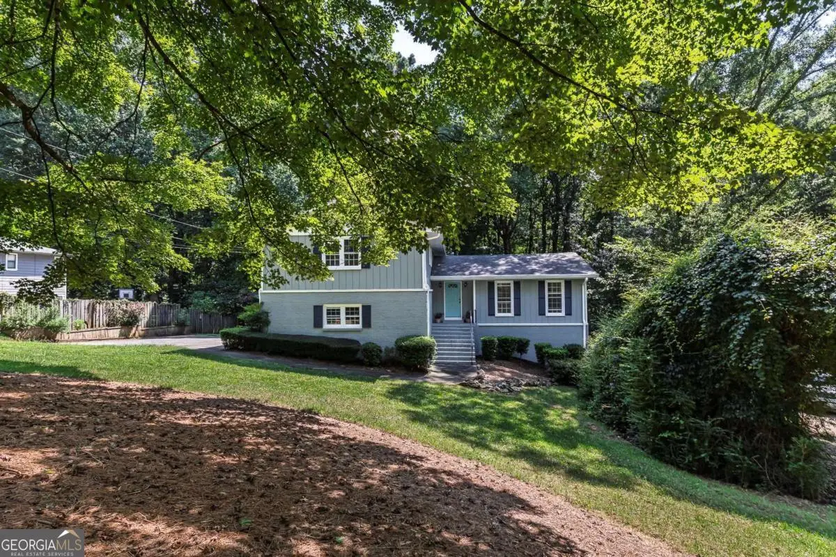 5824 Golden West Trail Sw, Lilburn, GA 30047 - #1