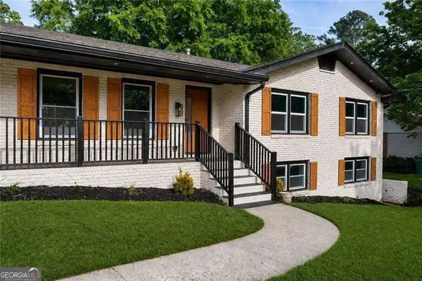 3767 Plumcrest Road Se, Smyrna, GA 30082
