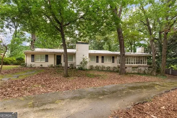 4715 Ridgeview Road, Dunwoody, GA 30338