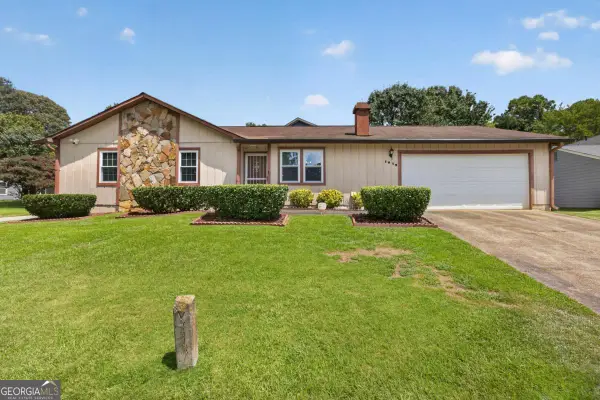 1019 Park West Lane, Stone Mountain, GA 30088