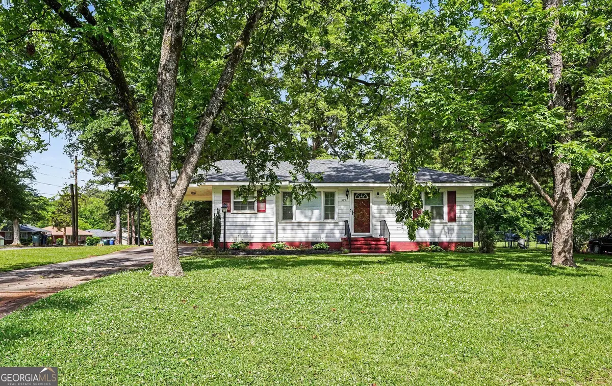 309 Cherokee Circle, Griffin, GA 30224 - #1