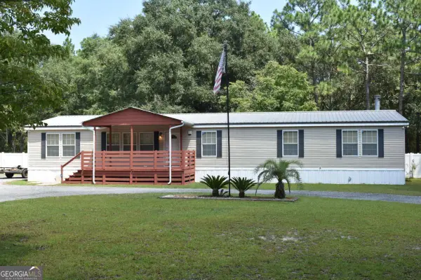1438 Fannie Head Road, Jesup, GA 31545