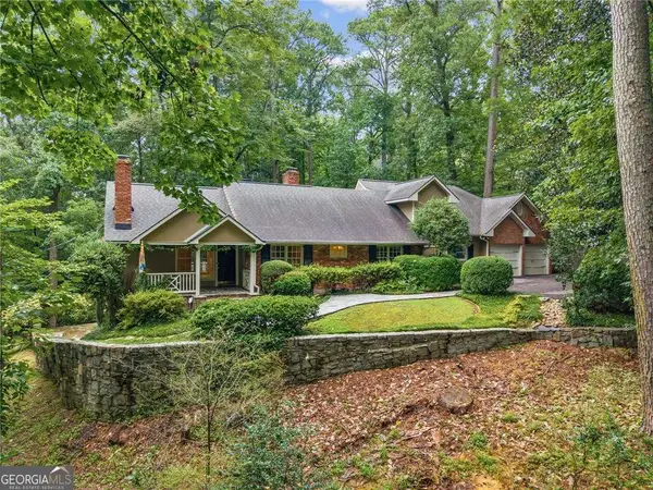 1037 Davis Drive, Sandy Springs, GA 30327