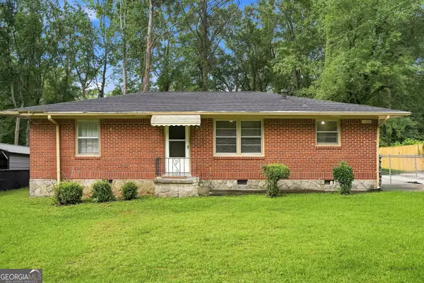 126 E Mimosa Drive, Jonesboro, GA 30236
