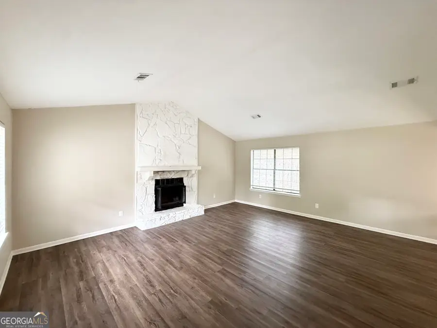 1061 Mainstreet Lake Drive, Stone Mountain, GA 30088 - #3