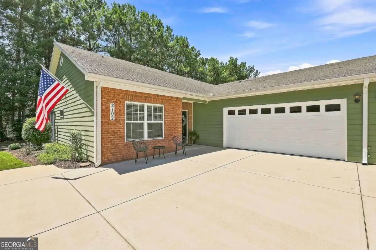 2102 Commonwealth Circle, Newnan, GA 30263 - #1