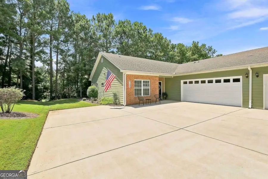 2102 Commonwealth Circle, Newnan, GA 30263 - #2