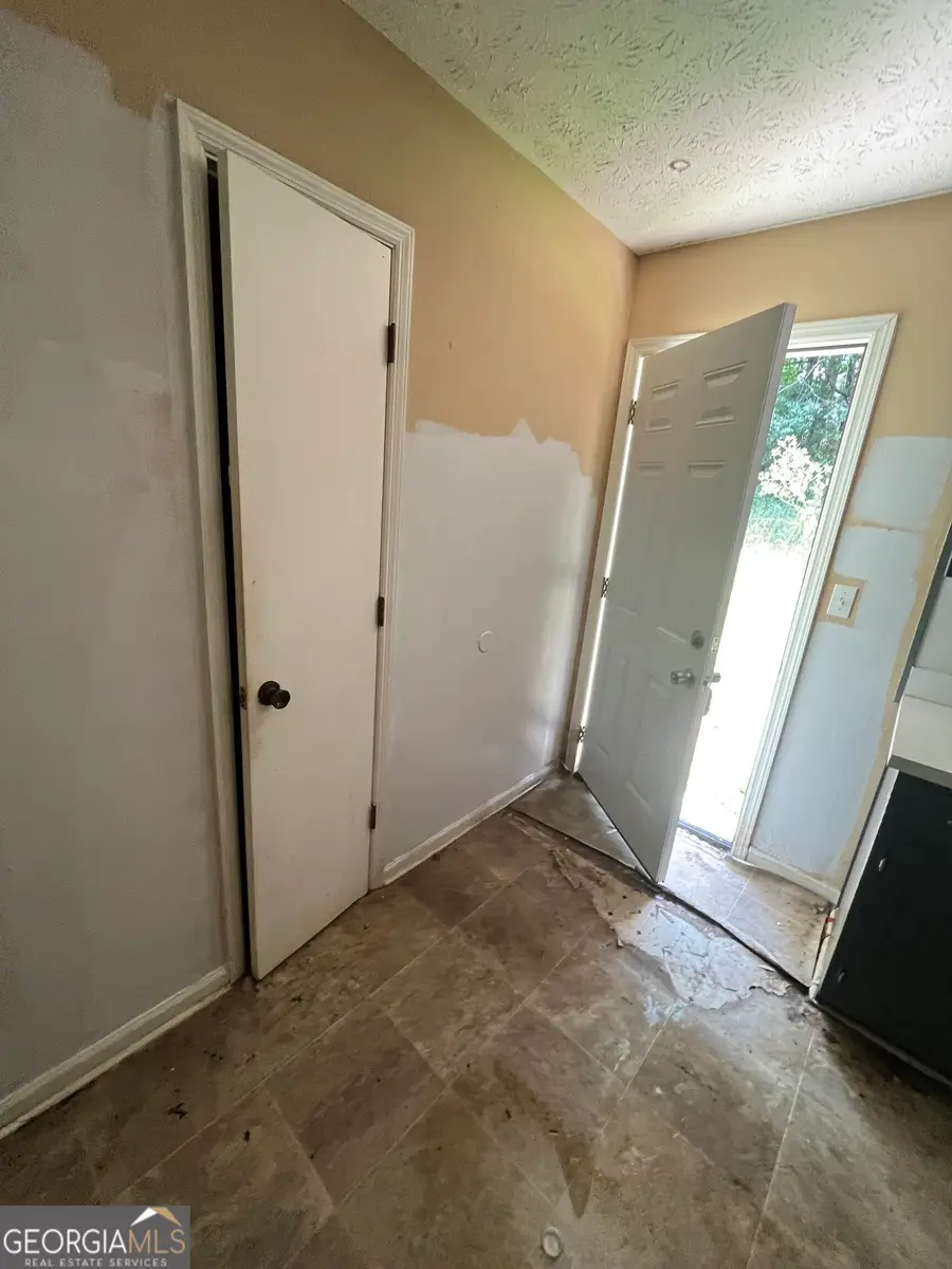 1077 Walnut Creek Lane, Jonesboro, GA 30238 - #2
