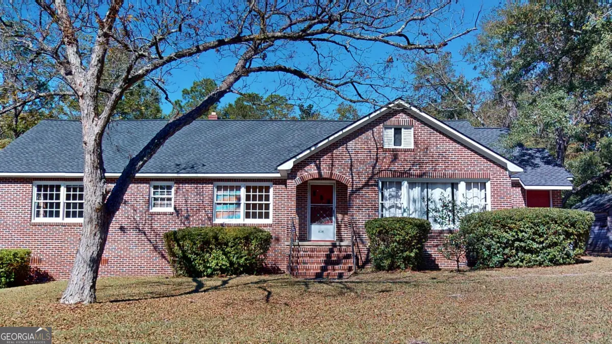 634 W Main Street, Swainsboro, GA 30401 - #1