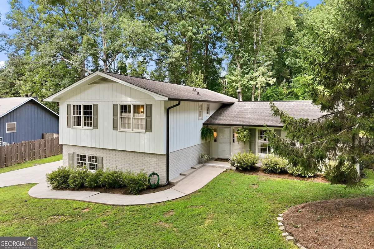 670 Robinhood Trail, Gainesville, GA 30501 - #1