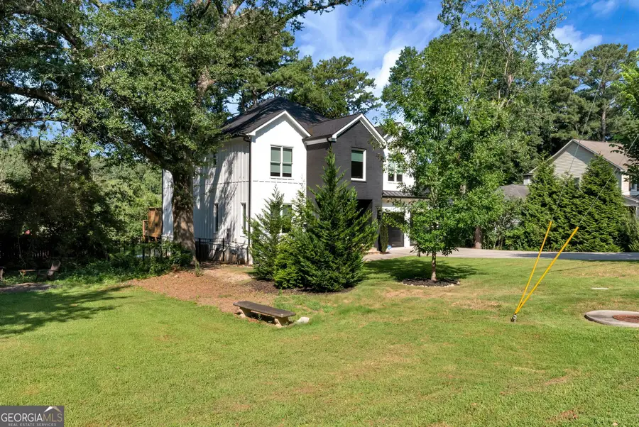 2670 Carlton Place Ne, Brookhaven, GA 30319 - #2
