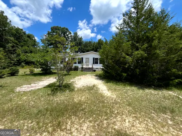 952 River Ridge Circle, Jesup, GA 31545