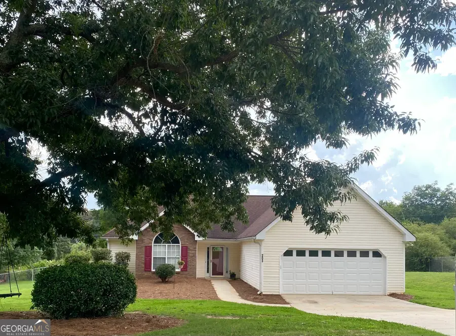 203 Cambridge Drive, Loganville, GA 30052 - #2