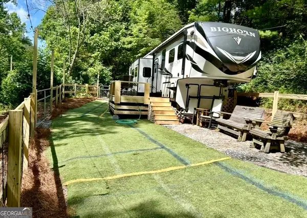 10042 Doublehead Gap Road, Blue Ridge, GA 30513