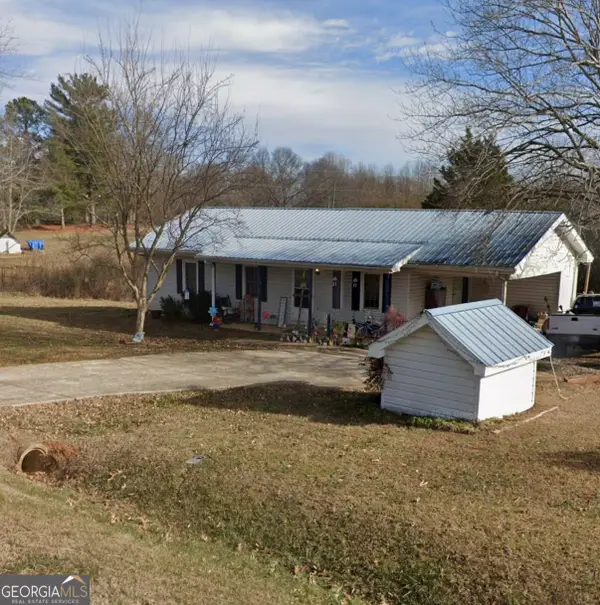 5028 Clarks Bridge Road, Gainesville, GA 30506