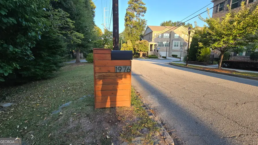 1976 Dering Circle Ne, Atlanta, GA 30345 - #3