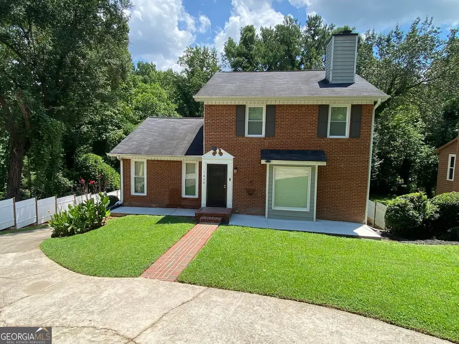 1640 Canberra Drive, Stone Mountain, GA 30088 - #2
