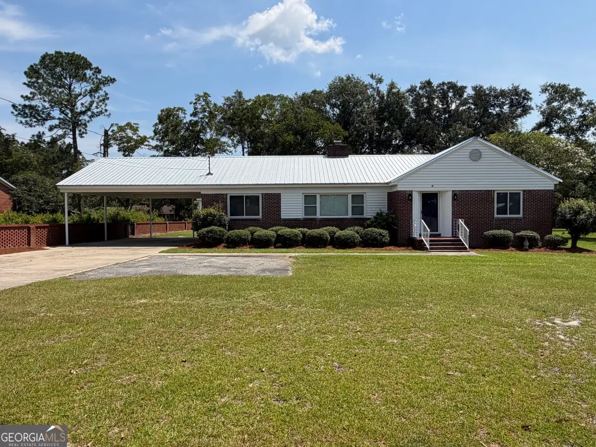 380 N Lexington Street, Lyons, GA 30436 - #1