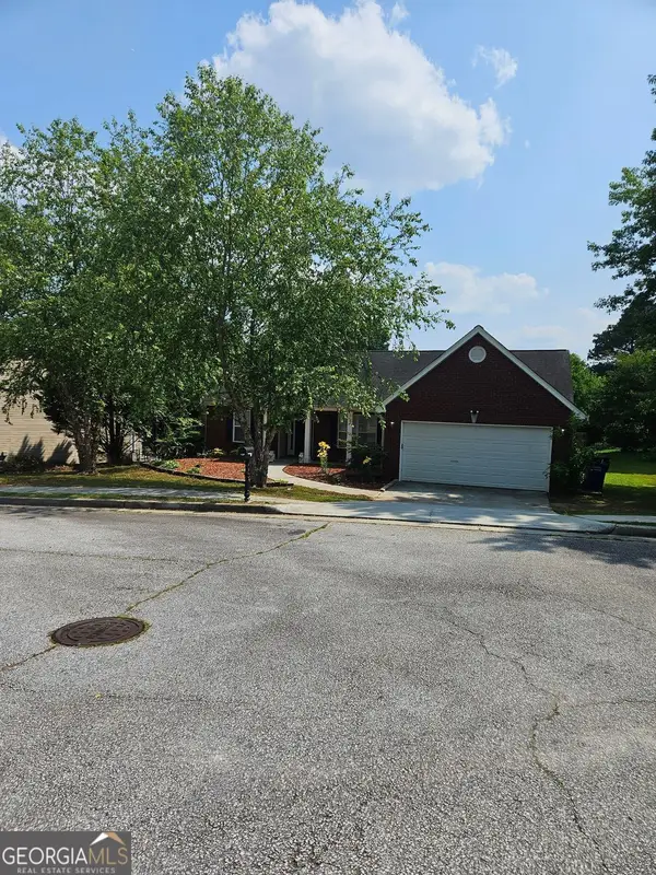 844 Langley View Court, Loganville, GA 30052