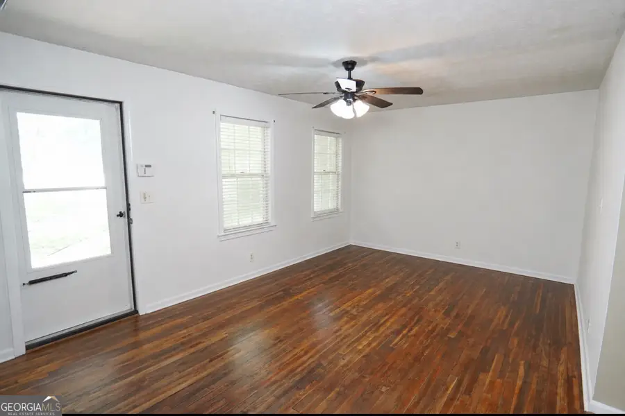 613 Sheppard Rd, Stone Mountain, GA 30083 - #2