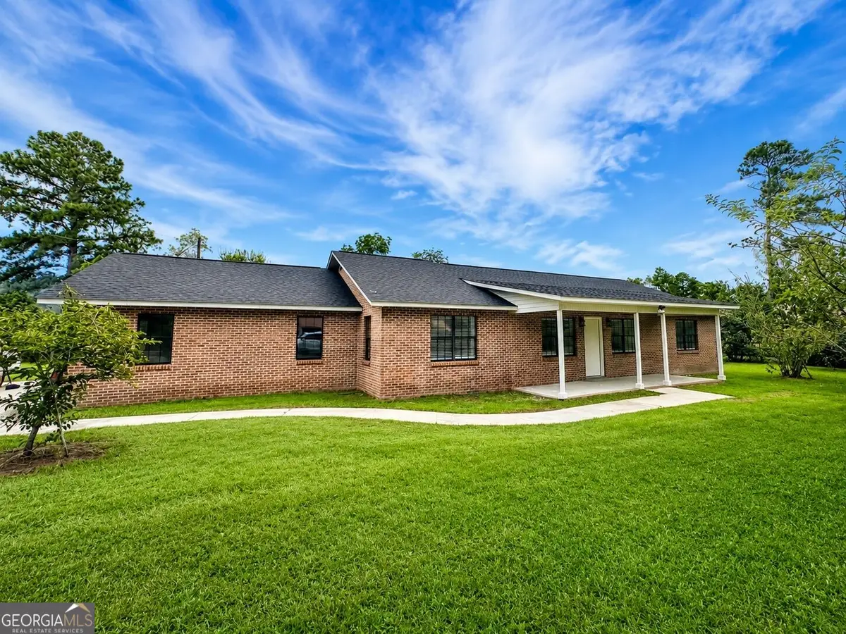 33 Hester Street, Hazlehurst, GA 31539 - #1
