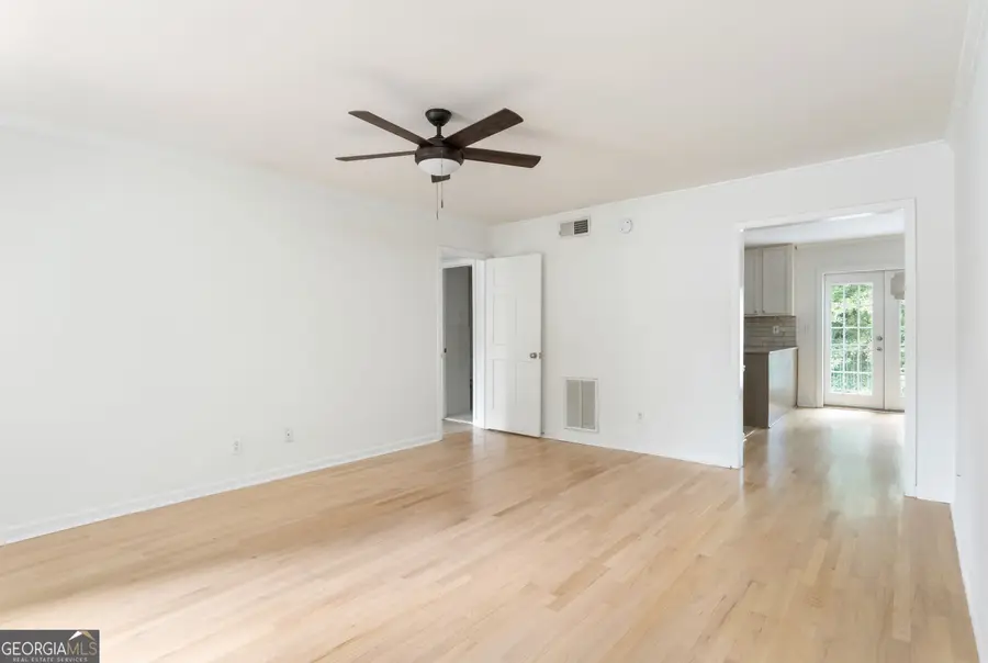 1101 Collier Road Nw #L5, Atlanta, GA 30318 - #3