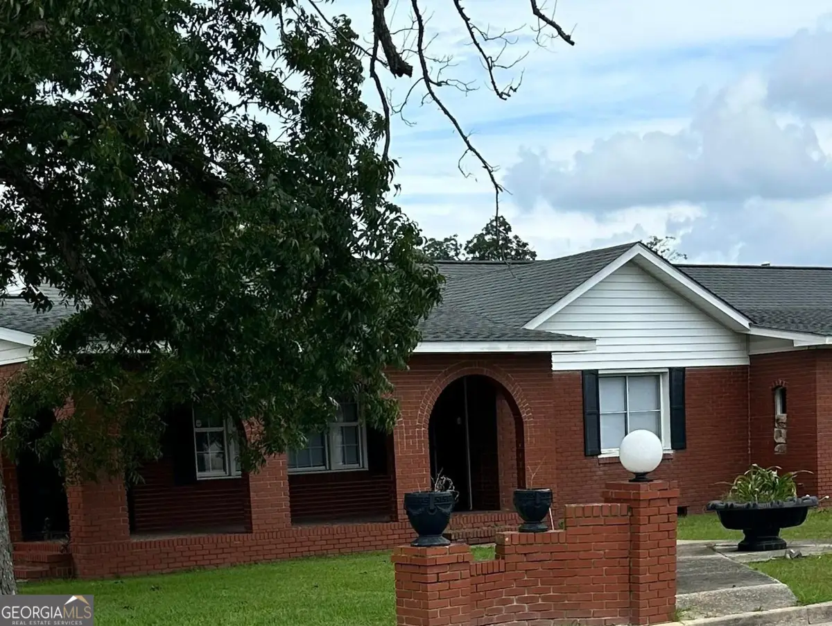 202 E 15th Street, Alma, GA 31510 - #1