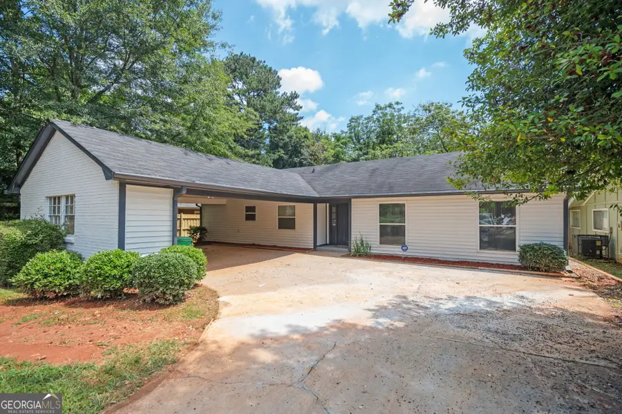 1130 Mannbrook Drive, Stone Mountain, GA 30083 - #2