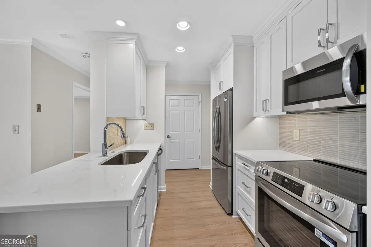 300 Johnson Ferry Rd, Road Ne #B-603, Sandy Springs, GA 30328 - #1
