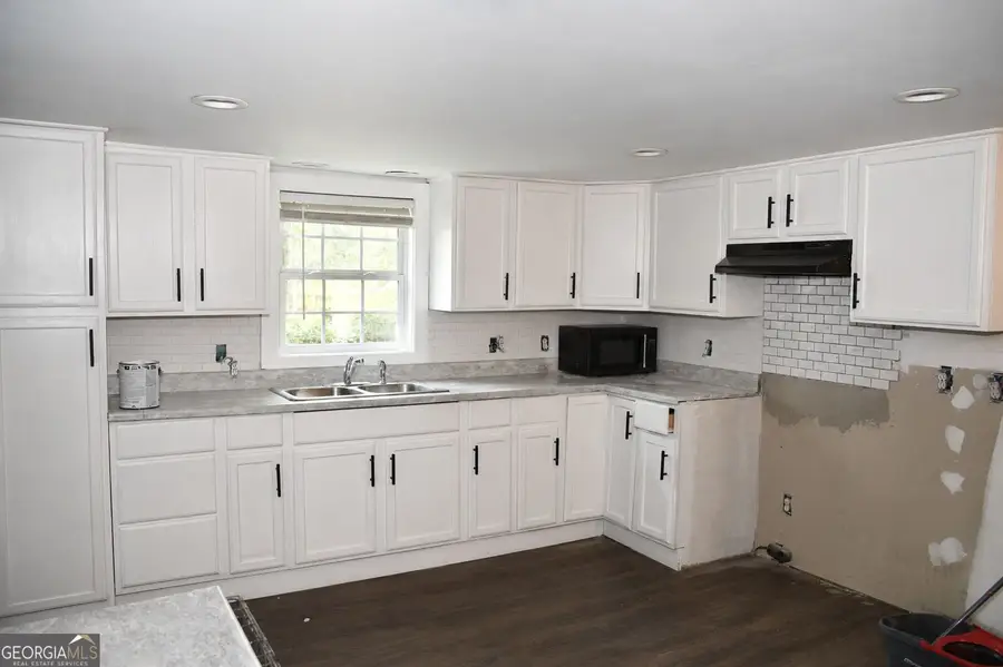 127 Village Boulevard, Perry, GA 31069 - #3
