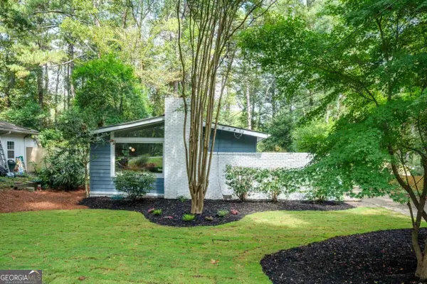 2672 Brook Park Way, Doraville, GA 30340