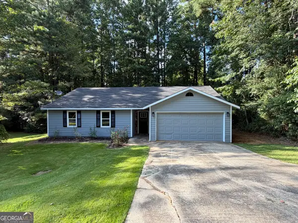 613 Blue Flag Lane, Fairburn, GA 30213
