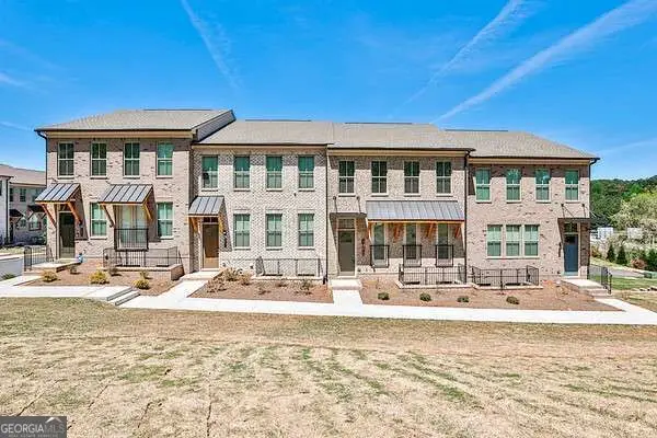 4274 Sand Pine Alley, Doraville, GA 30360