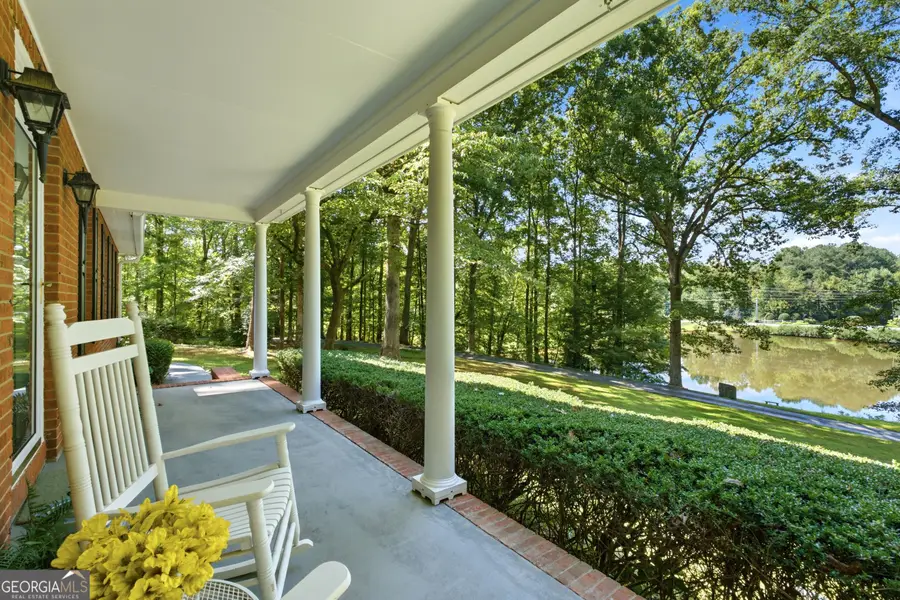 2306 E Cherokee Drive, Woodstock, GA 30188 - #2