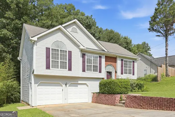 4876 Hunt Club Drive, Flowery Branch, GA 30542
