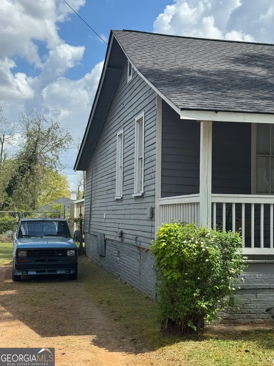 322 N 6th Street, Griffin, GA 30223 - #3