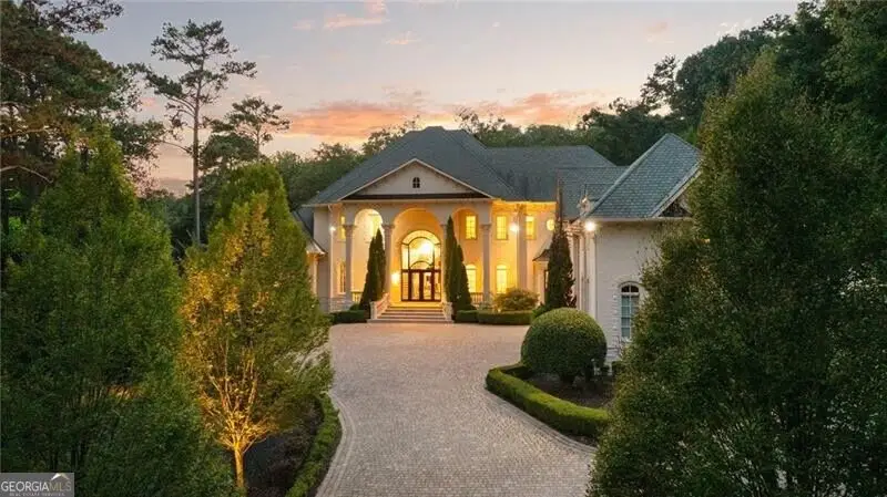 4870 Northside Drive, Sandy Springs, GA 30327 - #1