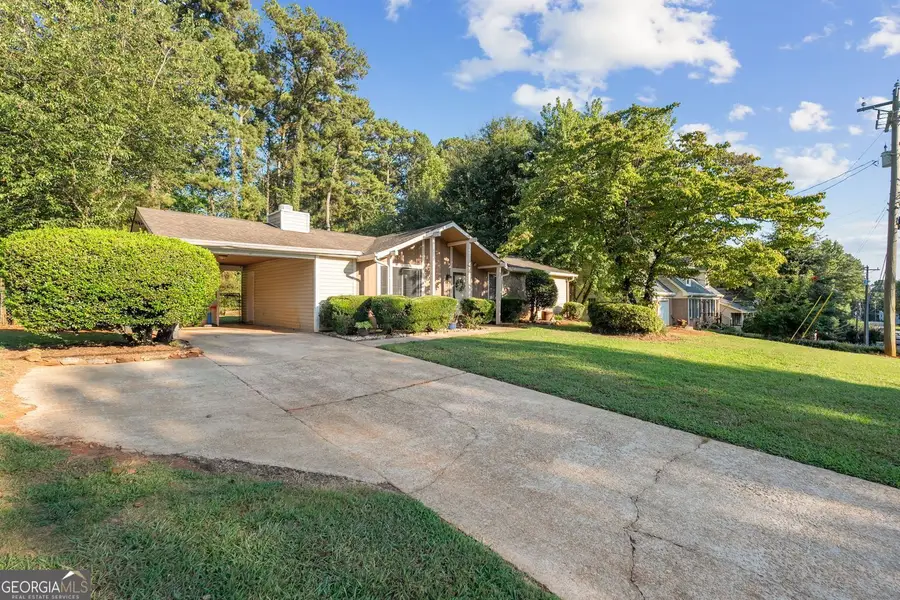 447 Summerville Drive Nw, Lawrenceville, GA 30046 - #2
