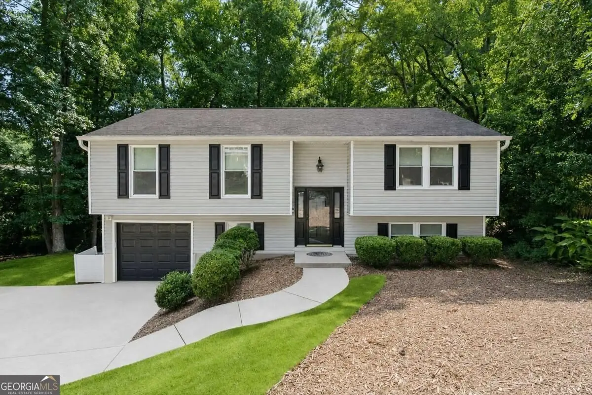 9682 N Pond Circle, Roswell, GA 30076 - #1