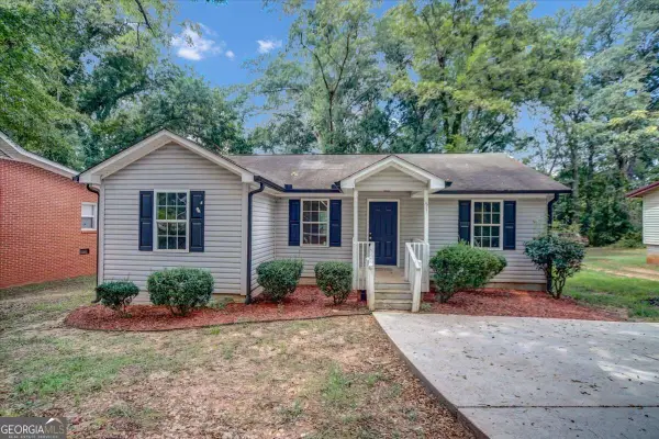 51 Johnson Avenue, Newnan, GA 30263