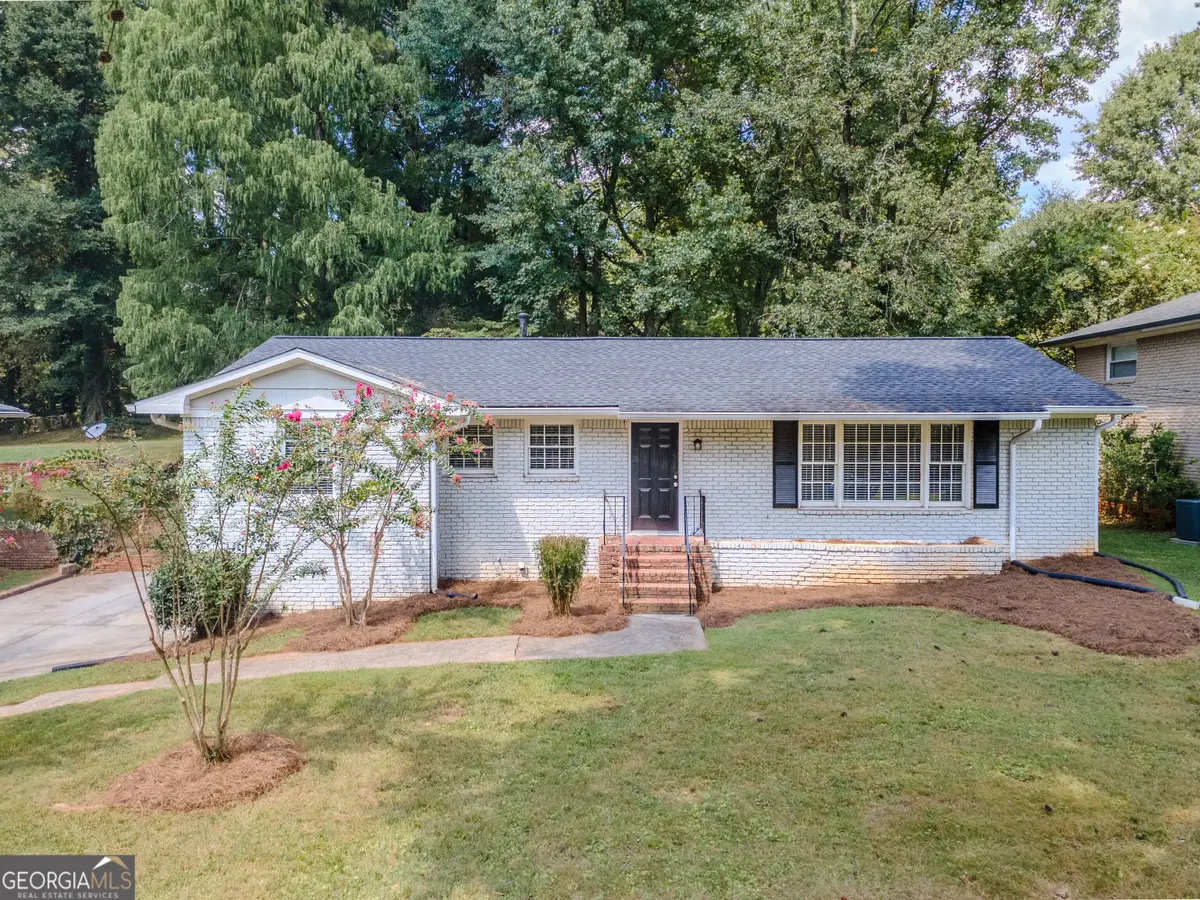 3532 Dial Dr, Stone Mountain, GA 30083 - #1