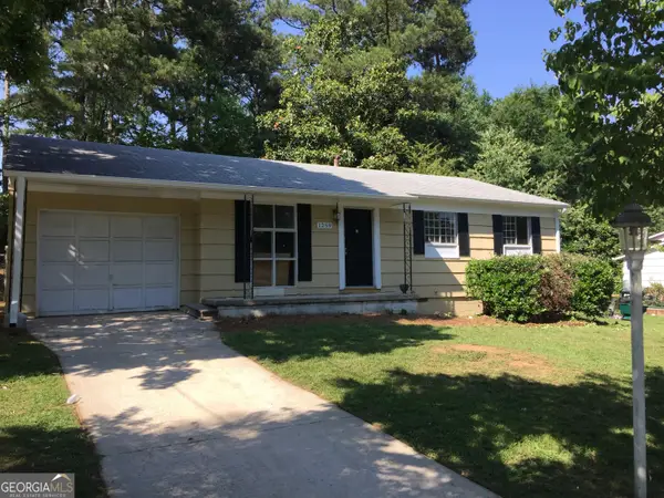 1259 Pineglen Drive, Riverdale, GA 30296